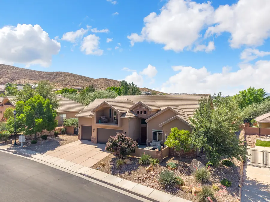 1020 E Silver Shadows Dr, Washington, UT 84780 - #2