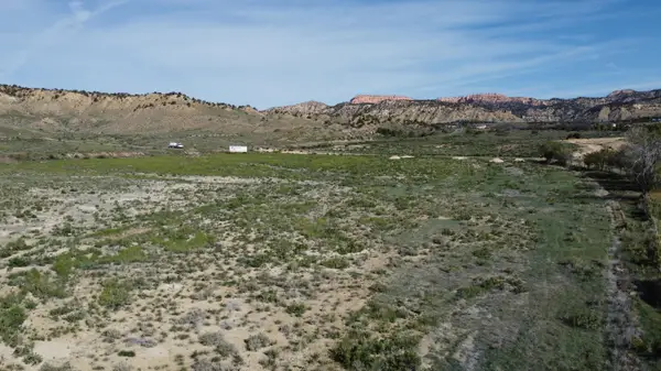 1250 N 100 E, Tropic, UT 84776
