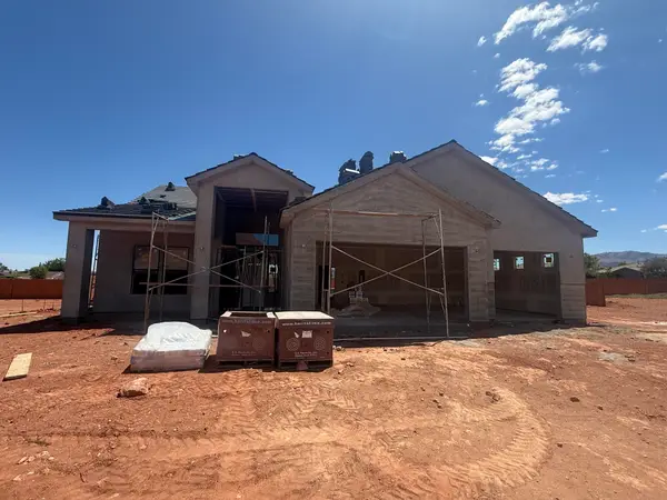 75 W Serenity Cir, Ivins, UT 84738