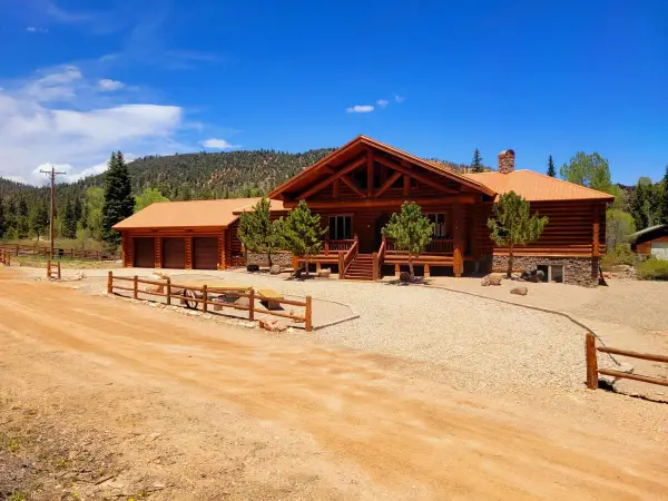 1103 E Spring Hollow Rd, Duck Creek, UT 84762
