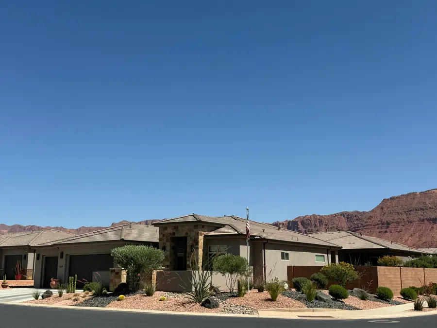 534 W Fitness Way, Ivins, UT 84738 - #2