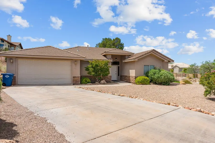 2310 S Adonis Cir, Saint George, UT 84790 - #2