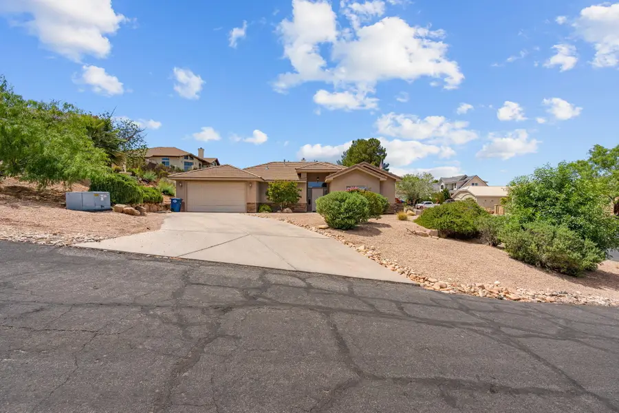 2310 S Adonis Cir, Saint George, UT 84790 - #3
