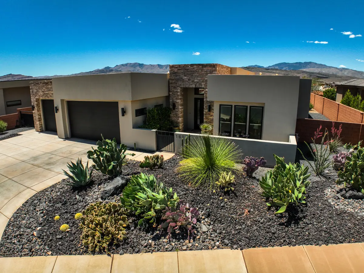 161 N Arrowhead Ln, Ivins, UT 84738 - #1