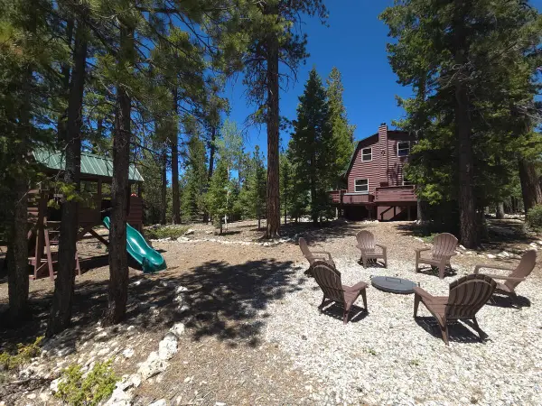 95 E Rim Rd, Duck Creek, UT 84762