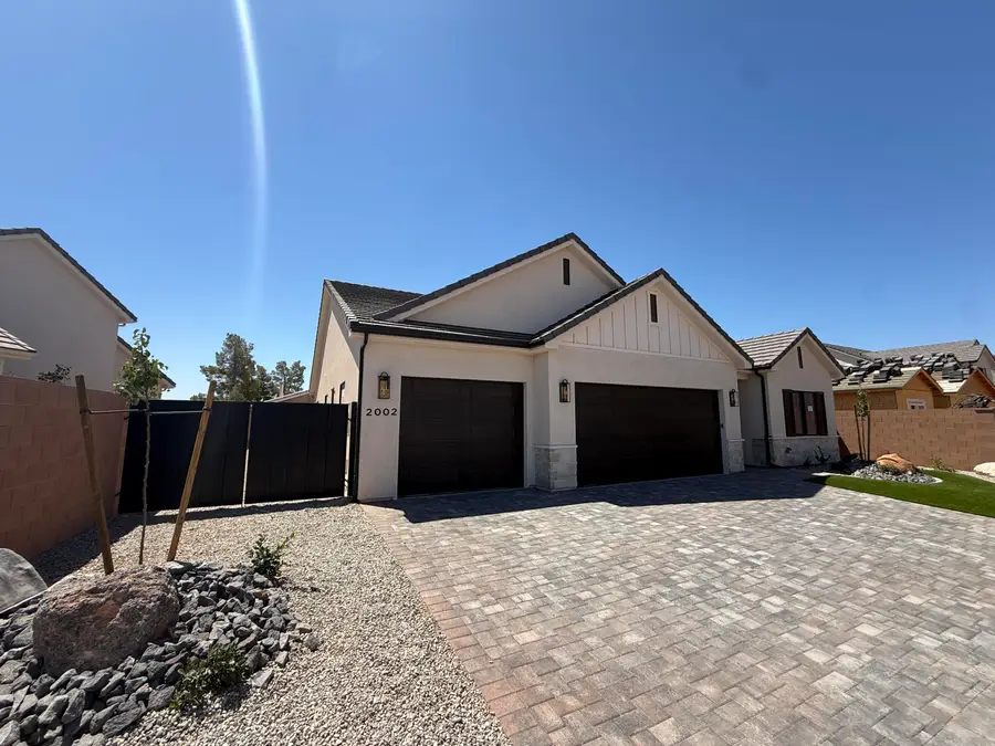 2002 N Creek Side Ct, Washington, UT 84780 - #2