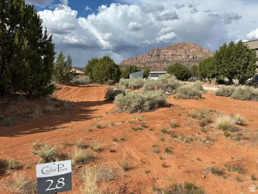 1131 E Red Sage Ln, Apple Valley, UT 84737 - #2