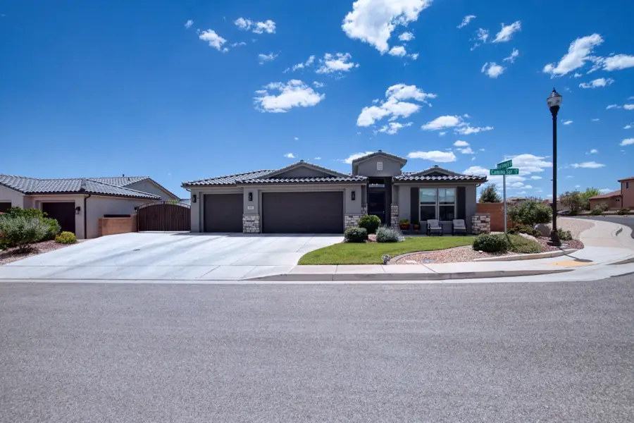 353 W Camino Sur, Washington, UT 84780 - #2