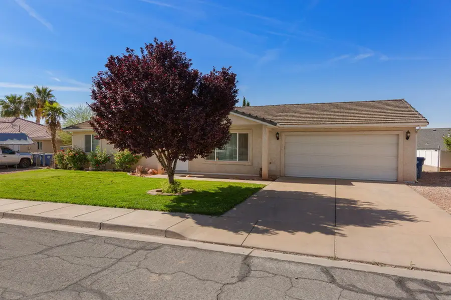 664 E Springhill Dr, Washington, UT 84780 - #2