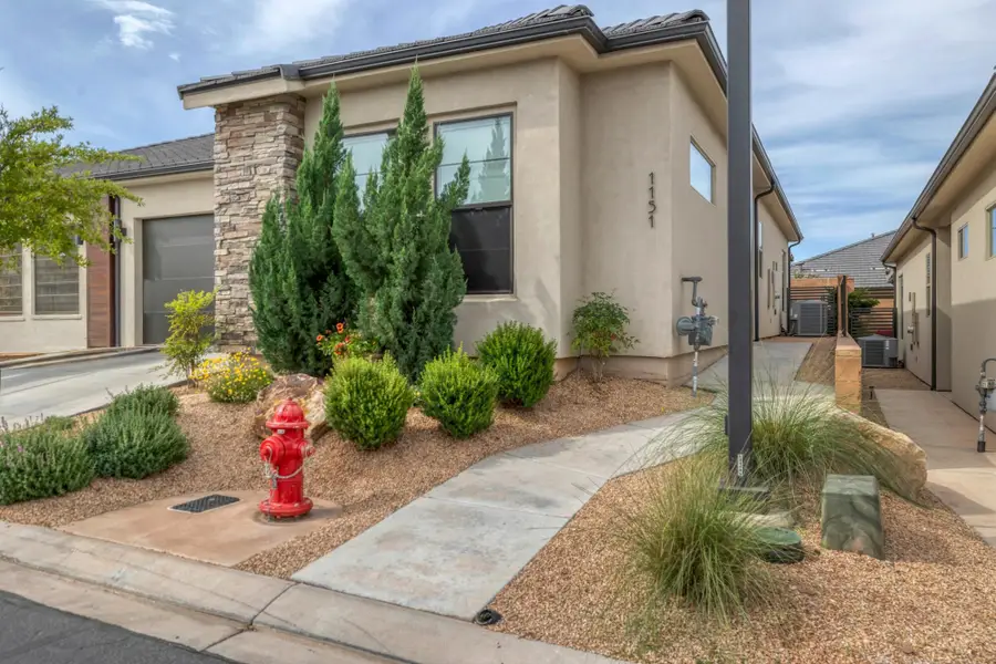 1151 W Graham Dr, Saint George, UT 84790 - #3
