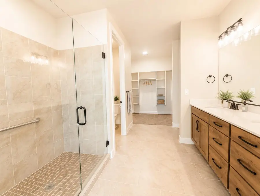951 N Main St, La Verkin, UT 84745 - #3