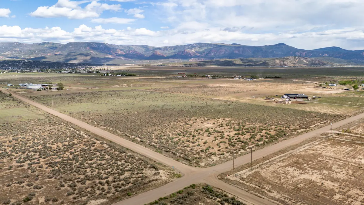 6201 W 1000 S, Cedar City, UT 84720 - #1