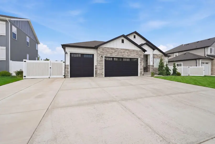 9132 Ridge Peak Dr, West Jordan, UT 84081 - #3