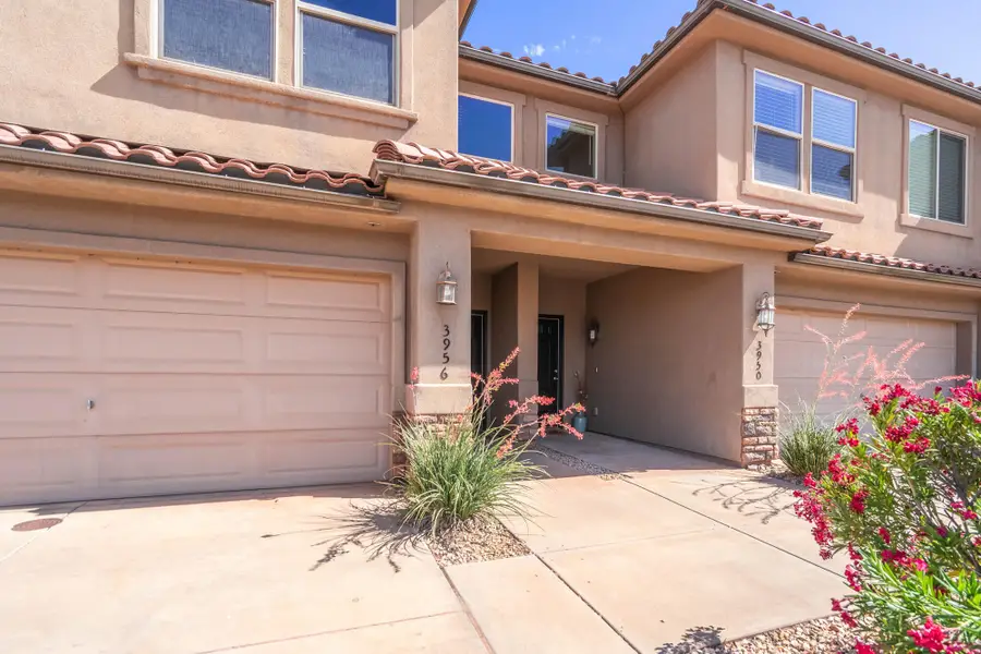 3956 Bella Vista Dr, Santa Clara, UT 84765 - #3