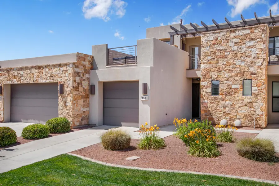 1676 W Escapes Dr, Saint George, UT 84770 - #2