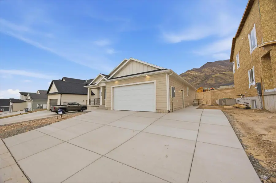 129 S 940, Santaquin, UT 84655 - #2