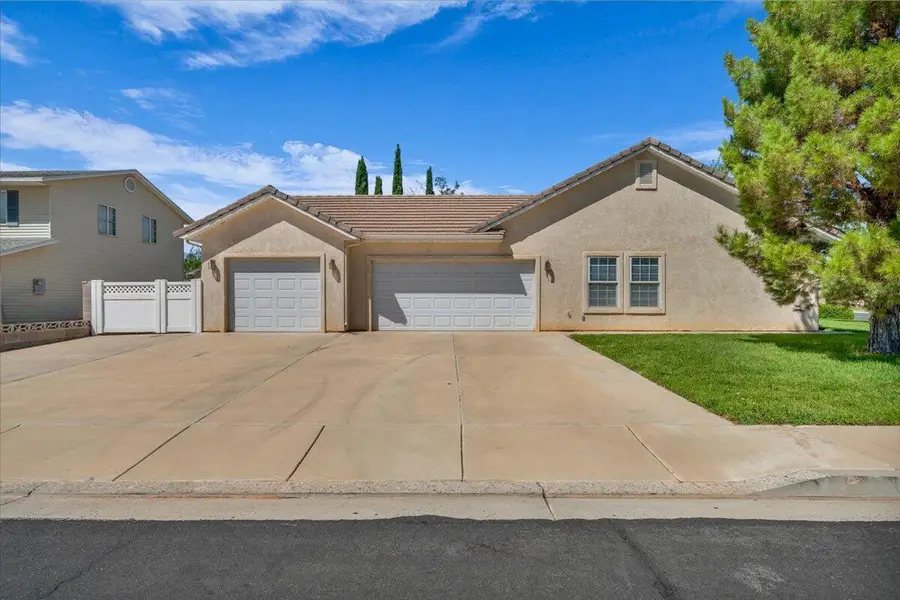 3167 Canyon View Dr, Santa Clara, UT 84765 - #2