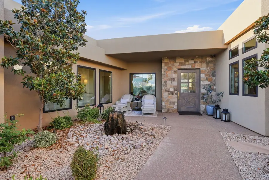 769 E Rock Creek Dr, Ivins, UT 84738 - #2