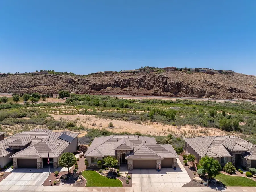1878 E Riverbend Dr, Saint George, UT 84790 - #2