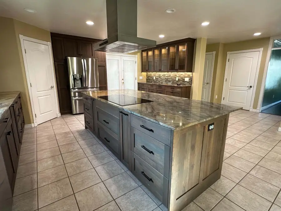 201 Shadow Point Dr, Saint George, UT 84770 - #3
