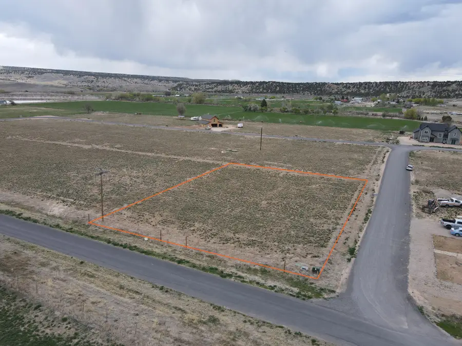 330 E Center Street, Tropic, UT 84776 - #3
