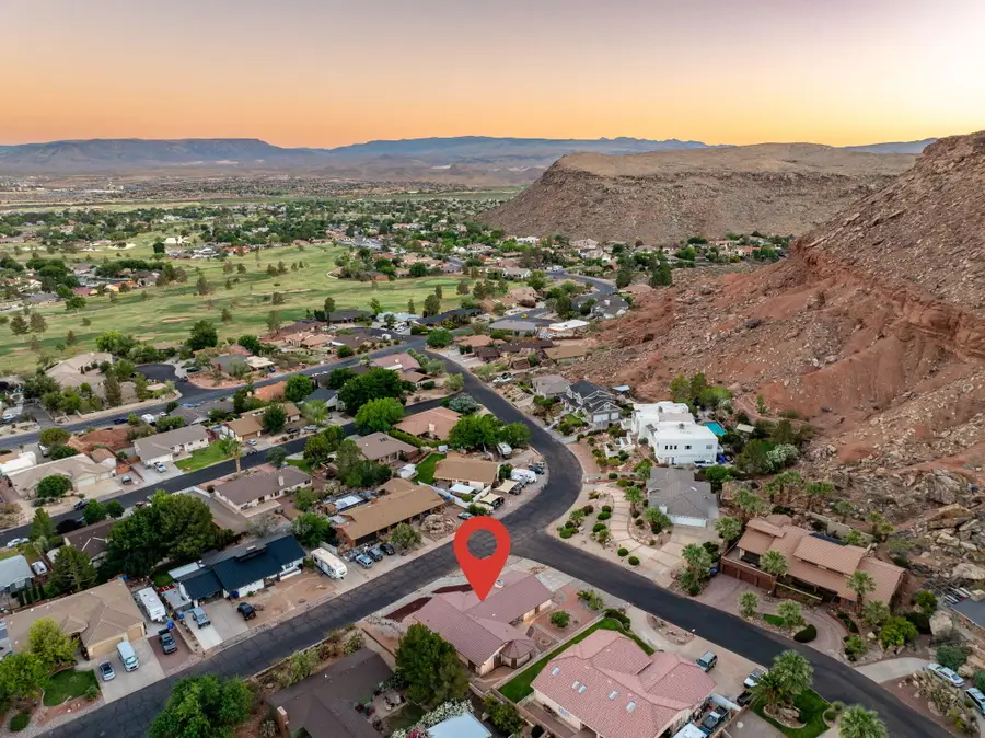 1230 W Escalante Dr, Saint George, UT 84790 - #2