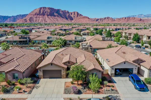 3837 W Lazy River Cir #110, Santa Clara, UT 84765