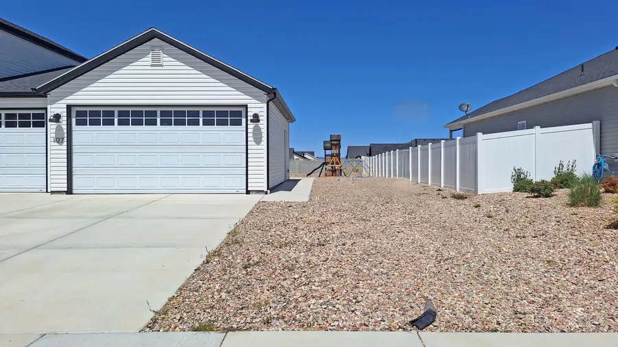 1127 E 4240, Enoch, UT 84721 - #3