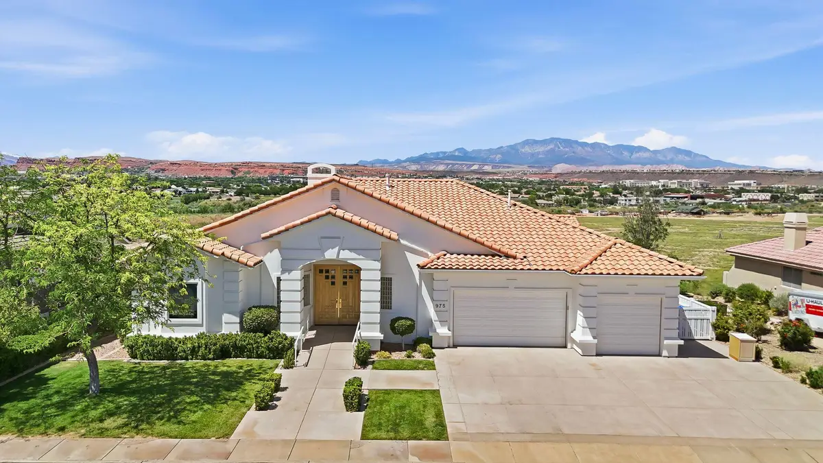 975 E Lizzie Ln, Saint George, UT 84790 - #1