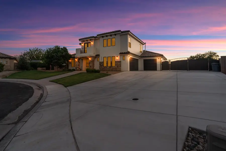 3850 S Mitchell Dr, Washington, UT 84780 - #2