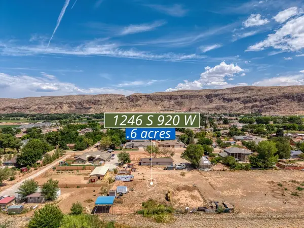 1246 S 920, Hurricane, UT 84737
