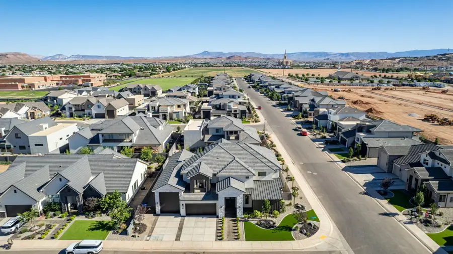 469 W Lanz Cir, Washington, UT 84780 - #2