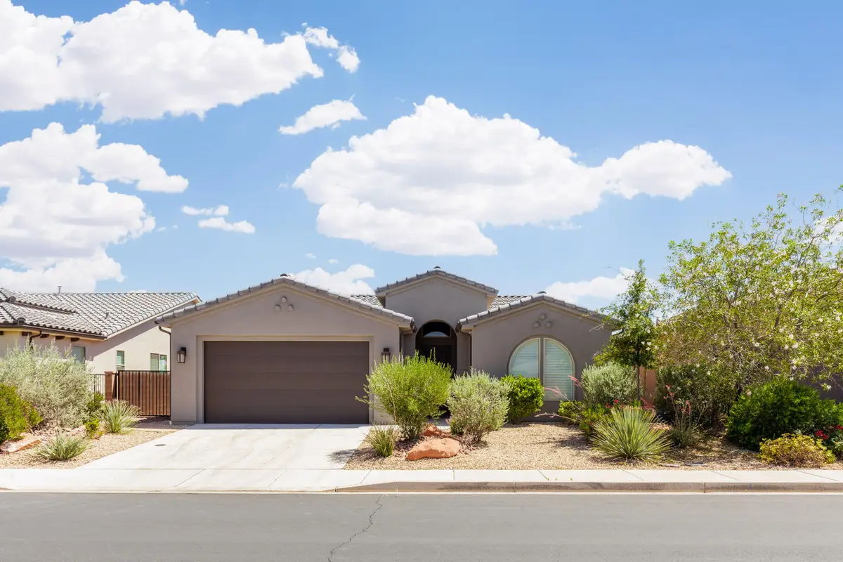 249 W Green Jade Dr, Washington, UT 84780 - #1