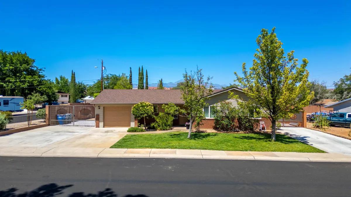 2524 El Vista Dr, Santa Clara, UT 84765 - #1