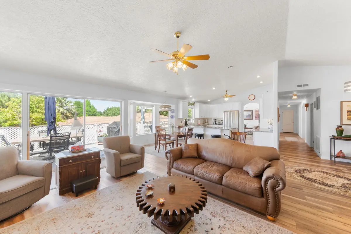 985 E Fort Pierce Dr, Saint George, UT 84790 - #1