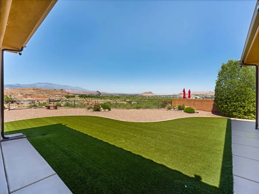 1947 E Riverbend Cir, Saint George, UT 84790 - #3