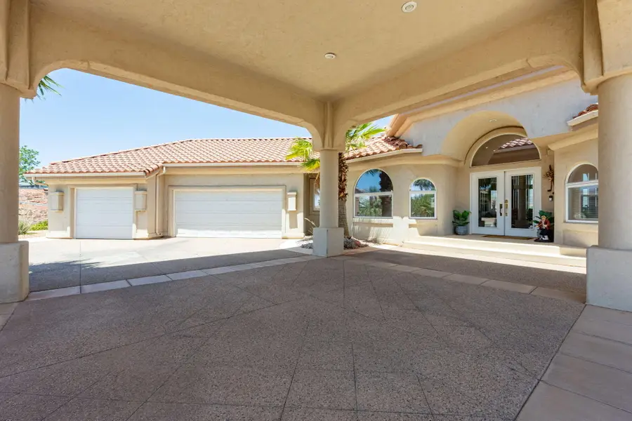 1210 W Lions Head Dr, Washington, UT 84780 - #3