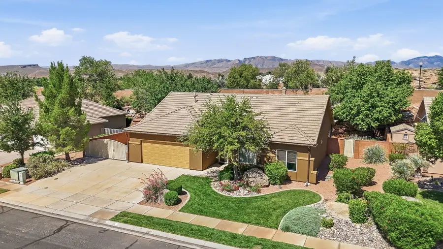 1083 N 2190, Saint George, UT 84770 - #2