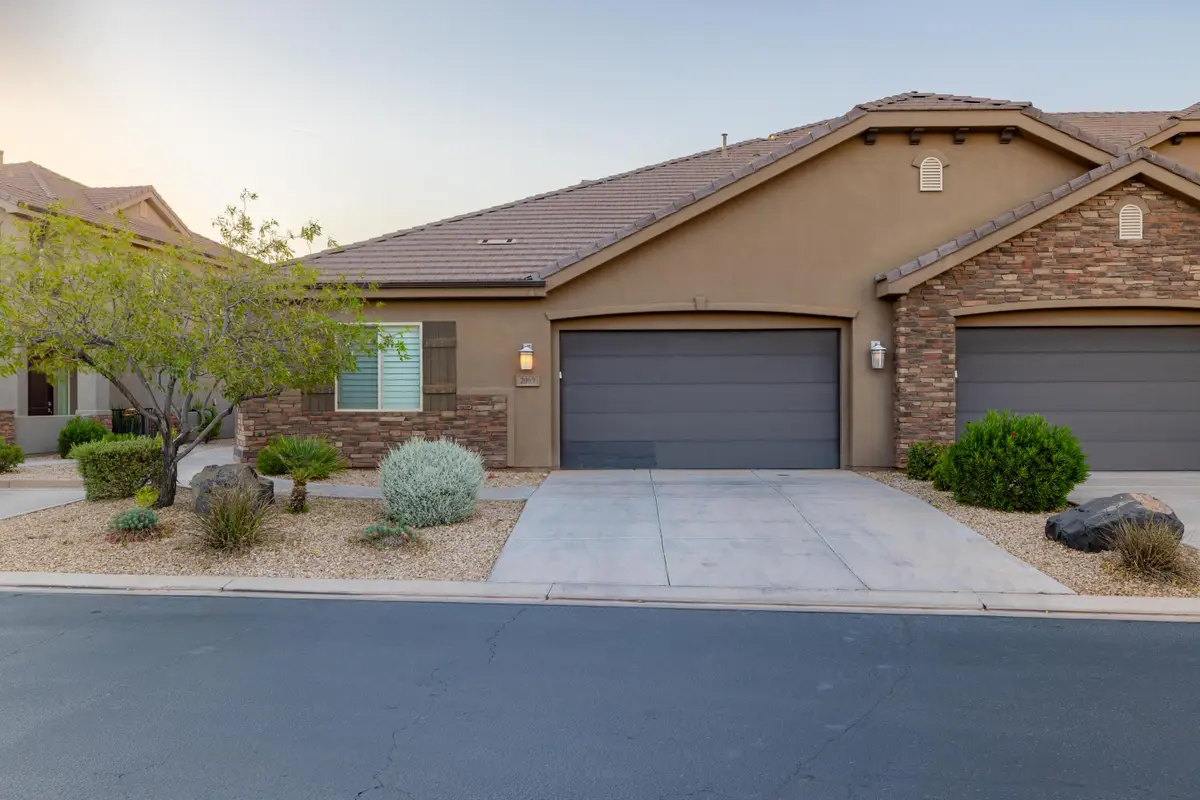 2069 N Coral Ridge Dr, Washington, UT 84780 - #1