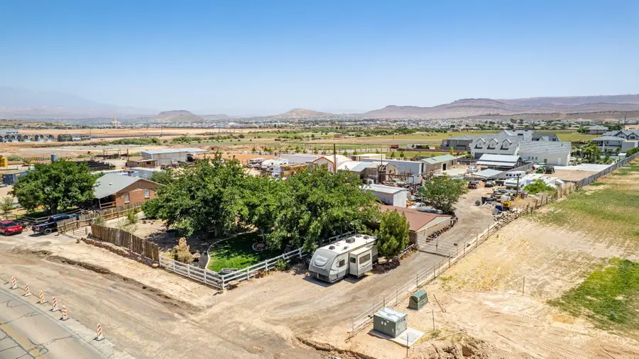 2757 S Little Valley Rd, Saint George, UT 84770 - #2