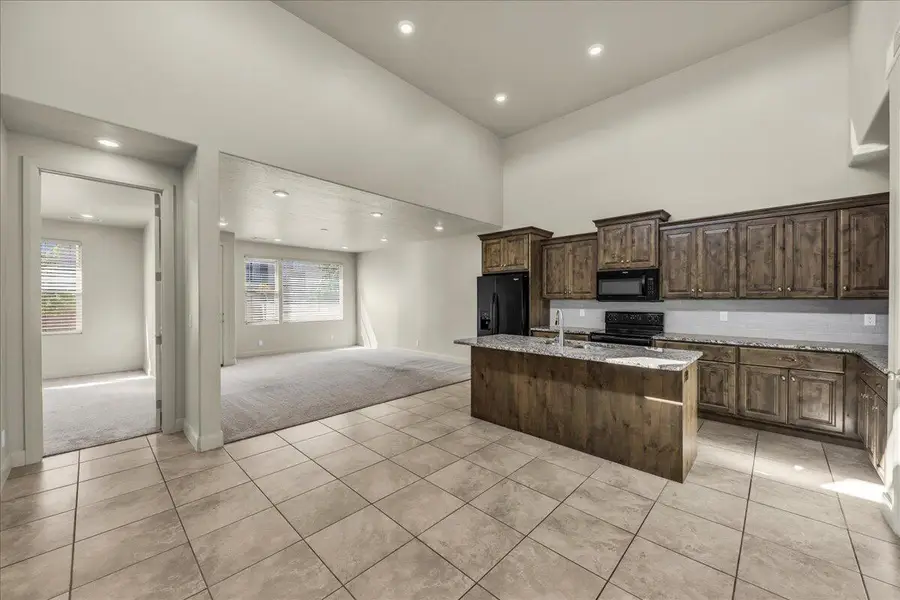 794 N Via Modelo Cir, Washington, UT 84780 - #2