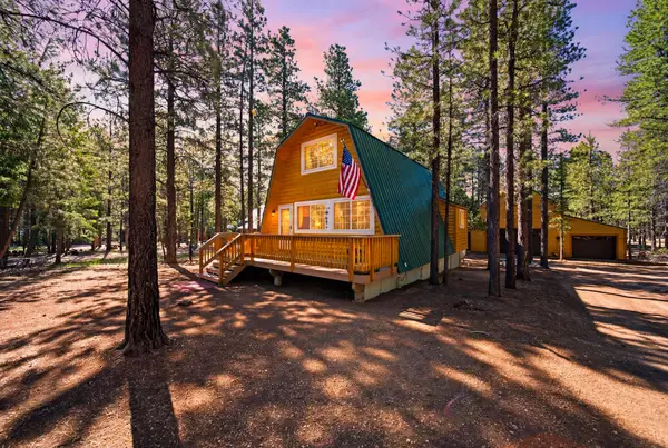 3320 E Rock Chuck Rd, Duck Creek, UT 84762