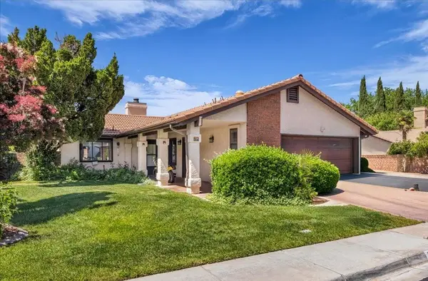 545 S Valley View Dr #82, St George, UT 84770