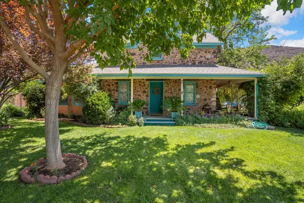 10 N Ash Creek Dr, Toquerville, UT 84774