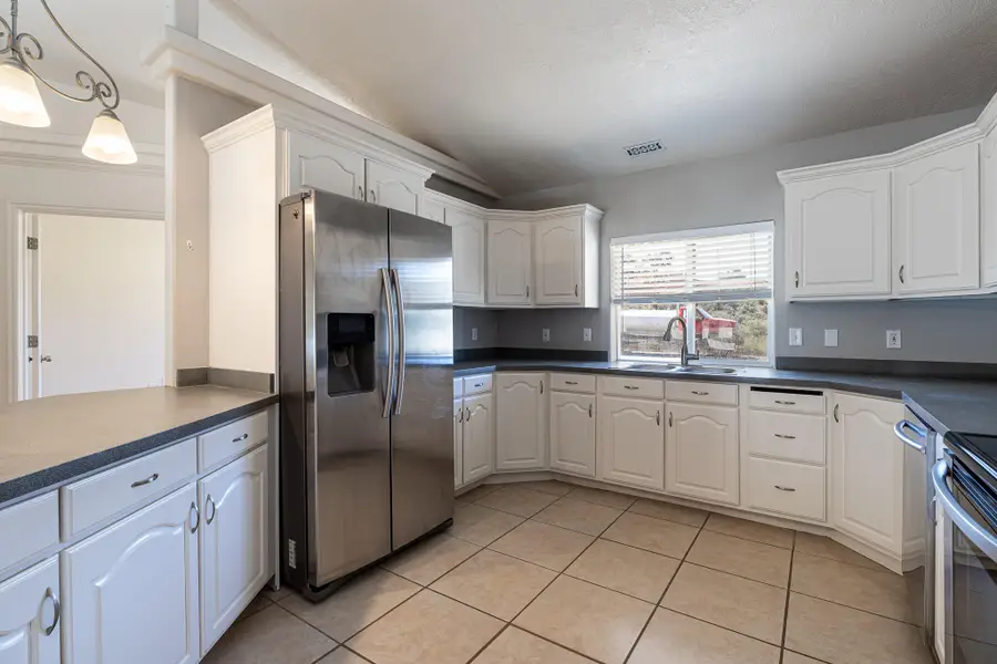 624 S Hillside Dr, Kanab, UT 84741 - #3