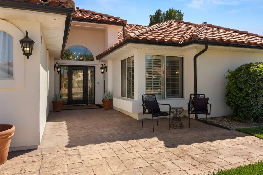 1927 W Rivers Edge Ln, Saint George, UT 84770 - #2