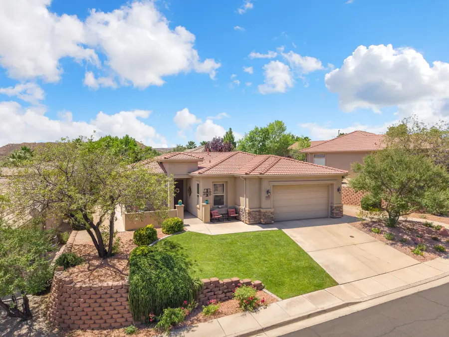 2581 W Desert Springs Rd, Saint George, UT 84770 - #2
