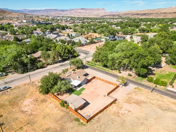 414 S 920, Hurricane, UT 84737