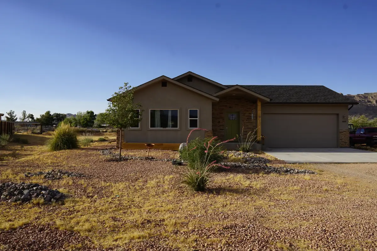 1000 E Canyon Dr, Big Water, UT 84741 - #1