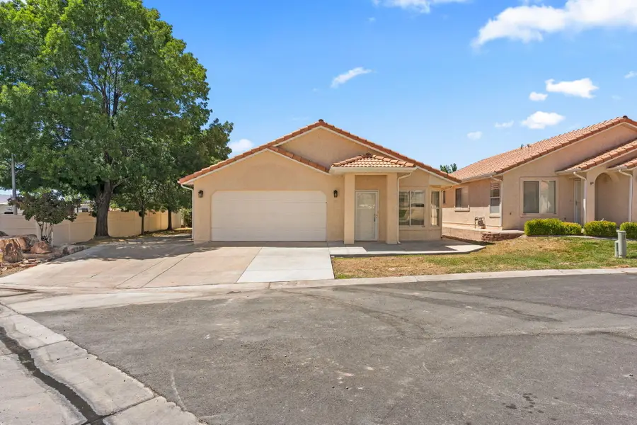 504 E Telegraph St #14, Washington, UT 84780 - #2